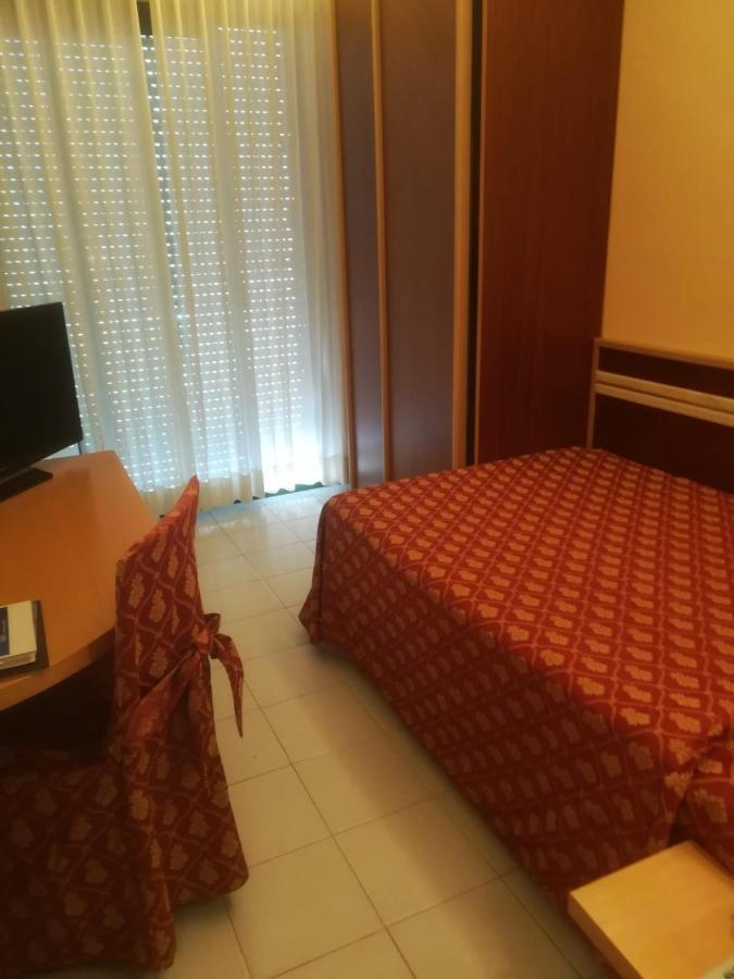 Hotel Europa Beach Village Giulianova Extérieur photo