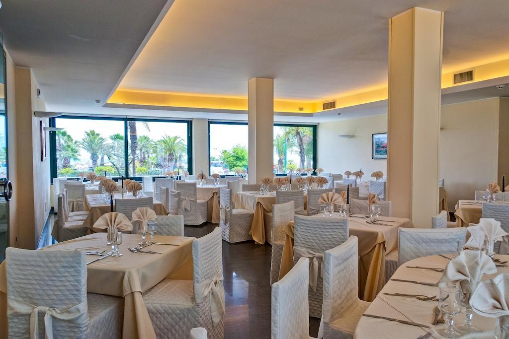 Hotel Europa Beach Village Giulianova Extérieur photo