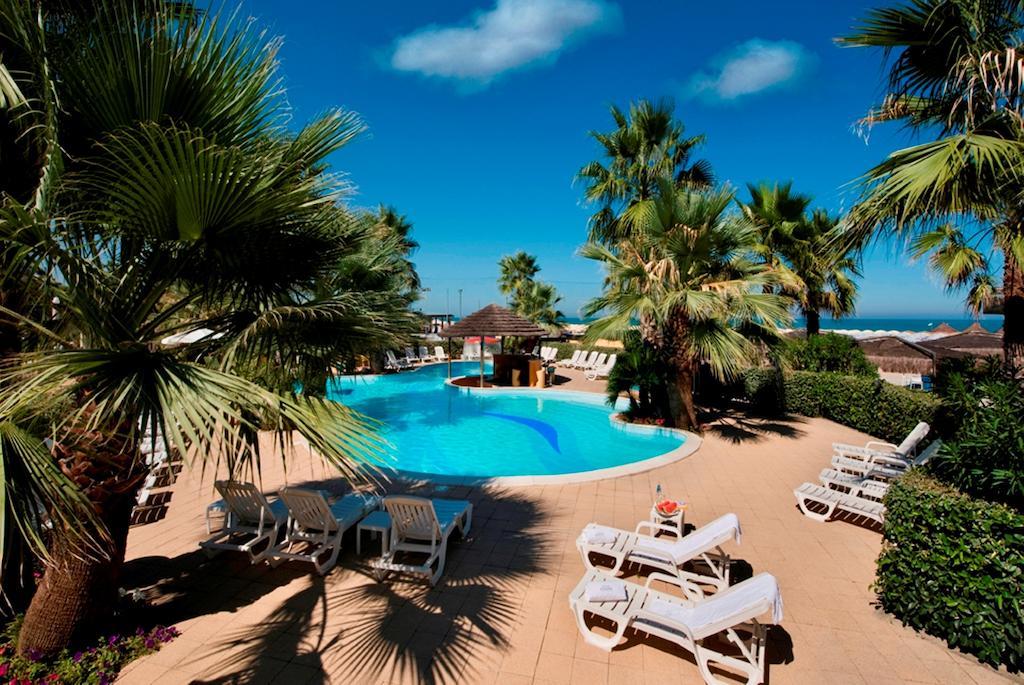 Hotel Europa Beach Village Giulianova Extérieur photo