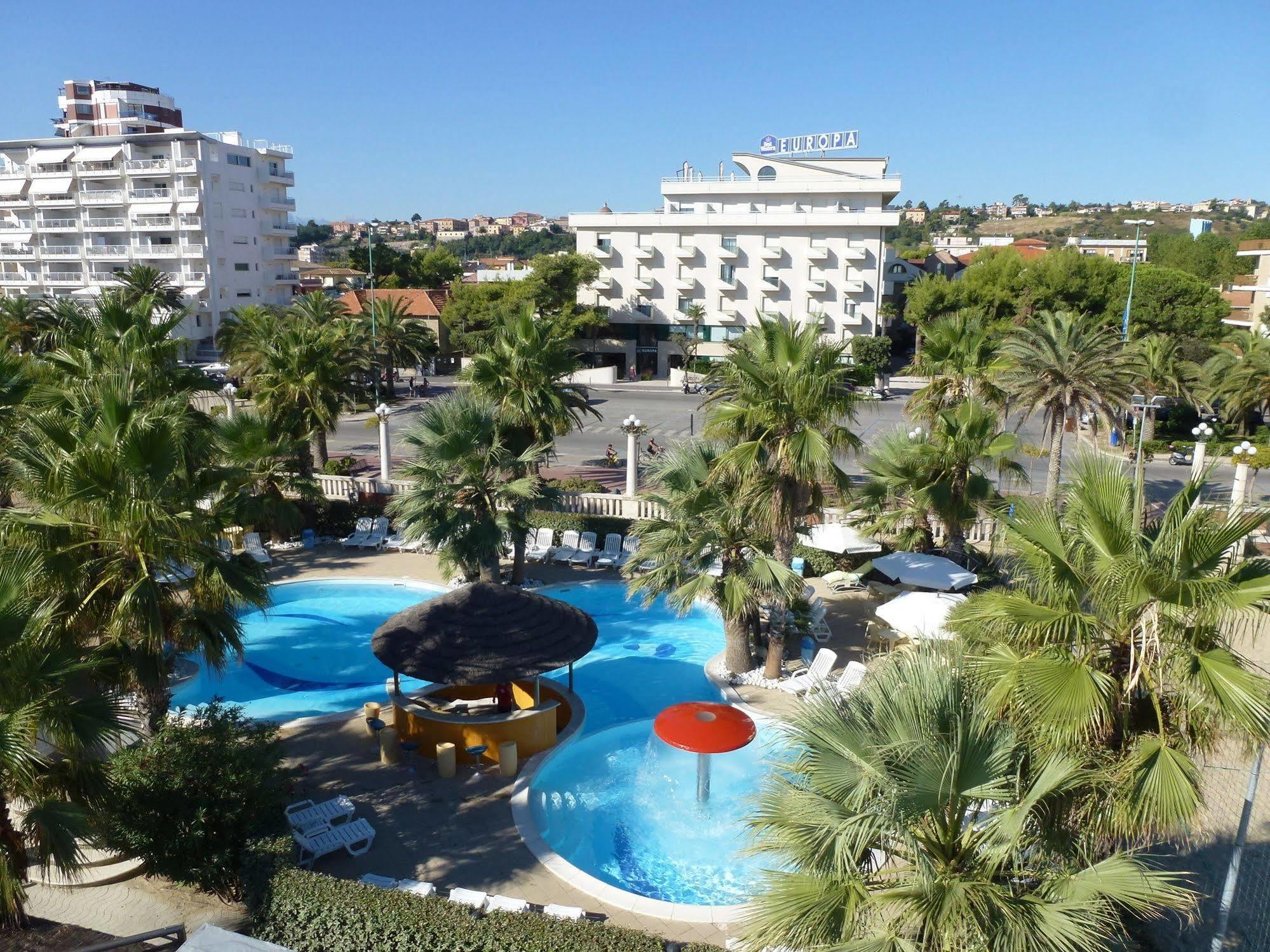 Hotel Europa Beach Village Giulianova Extérieur photo